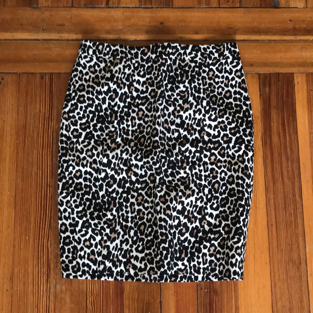 Never been worn J. Crew cheetah print pencil skirt